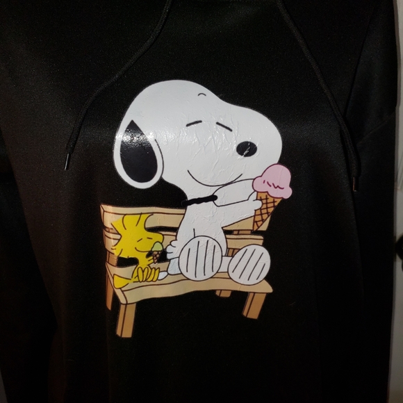 NWOT Snoopy Hoodie Pullover - Picture 2 of 5